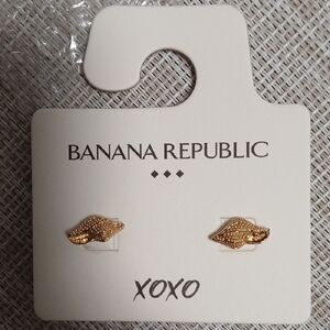 Banana Republic Gold Textured Lip Earrings